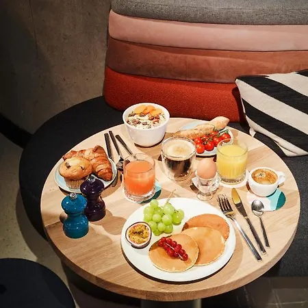 Tribe Paris Ouen 4* Saint-Ouen