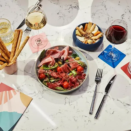 Tribe Paris Ouen Hotel 4*