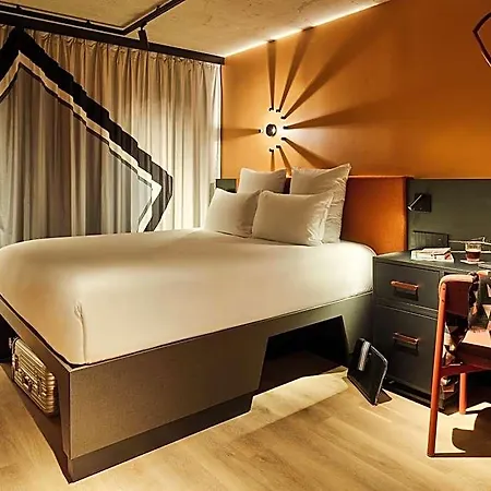 Tribe Paris Ouen