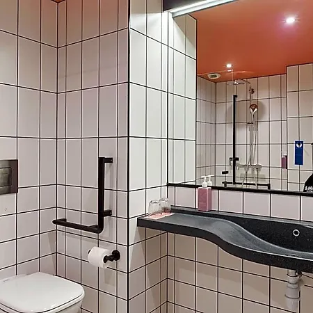 Tribe Paris Ouen 4*