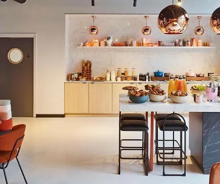 Hotel Tribe Paris Ouen 4*