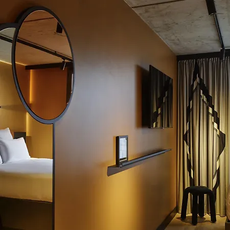 Tribe Paris Ouen 4*