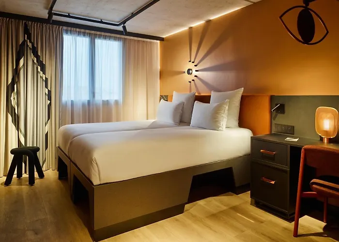 Hotel Tribe Paris Ouen 4*