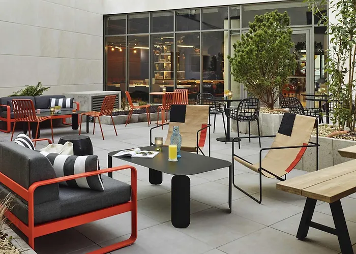 Tribe Paris Ouen 4*