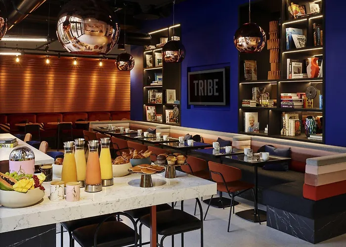 Hotel Tribe Paris Ouen 4*